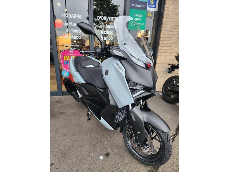 YAMAHA XMAX 125 TECH MAX CERAMIC GREY 2025
