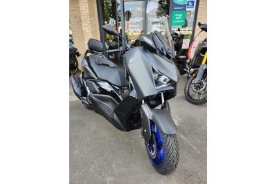 YAMAHA XMAX 125