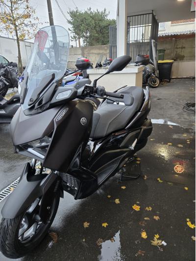 YAMAHA XMAX 300 Tech Max