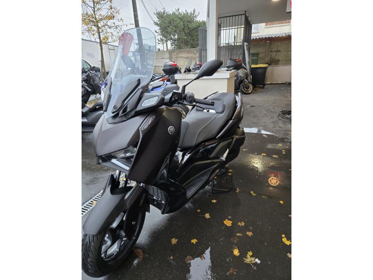 YAMAHA XMAX 300 Tech Max MAGMA PERMIS A2