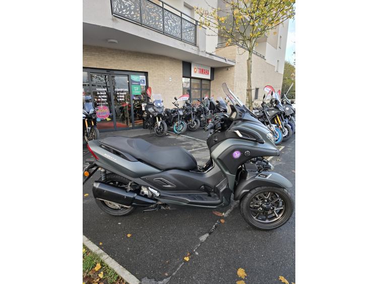 YAMAHA TRICITY 300 TECH KAMO PERMIS B + FORMATION 7H