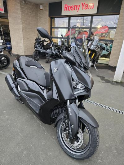 YAMAHA XMAX 300 Tech Max