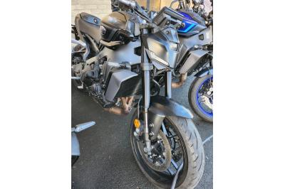 YAMAHA MT-09