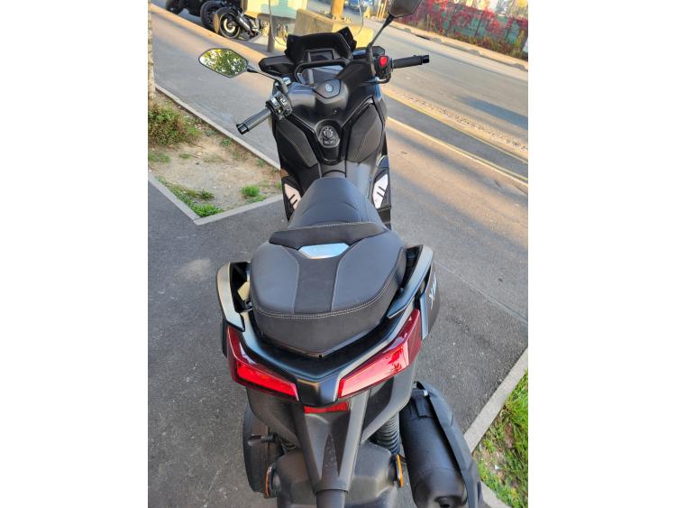 YAMAHA XMAX 125 TECH MAX 2024 PERMIS B