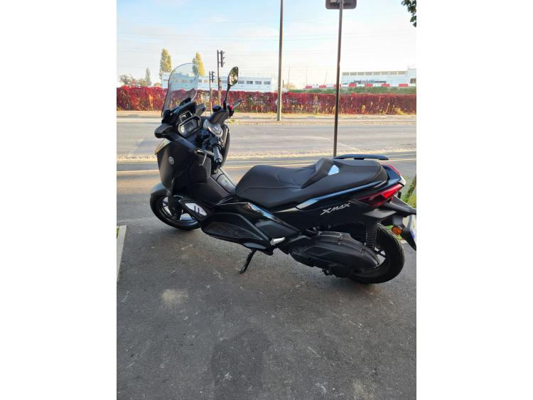 YAMAHA XMAX 125 TECH MAX 2024 PERMIS B