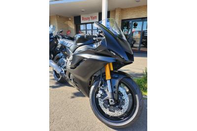 YAMAHA YZF-R6 RACE