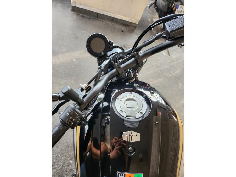 YAMAHA XSR 700 35KW noir SMX bridée A2