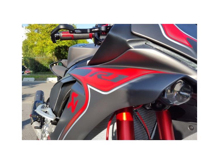 IRON 1