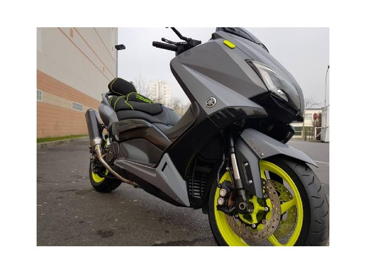 T-MAX 530 LUXMAX